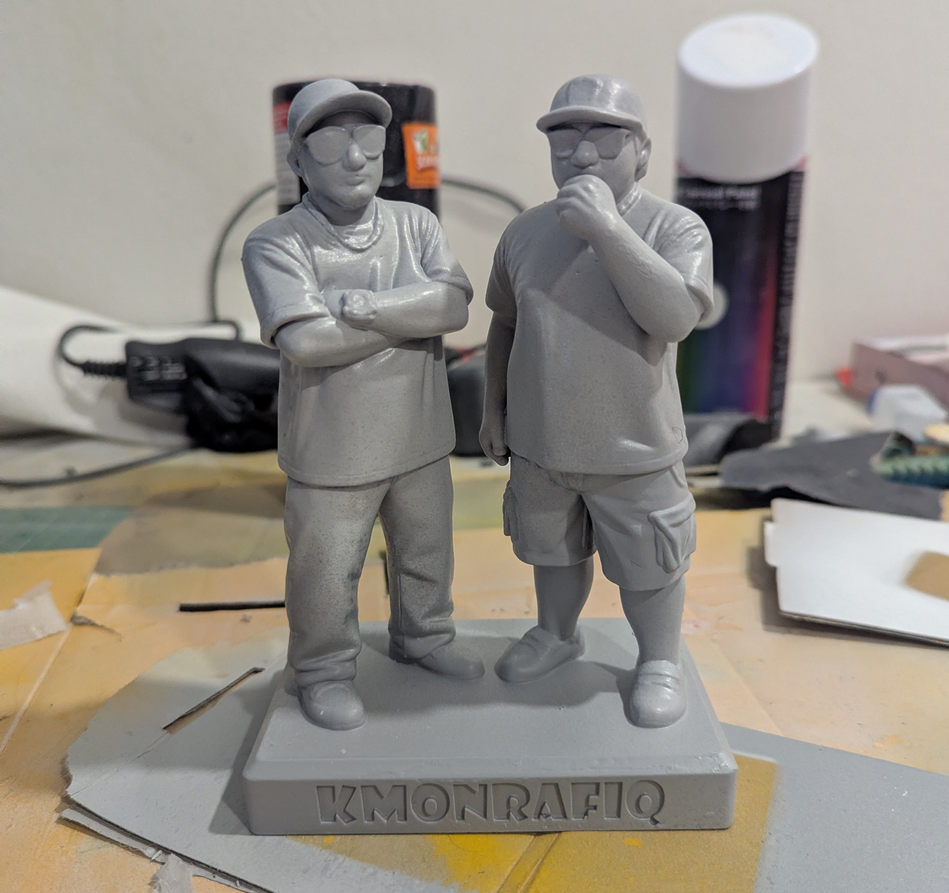Kmon & Rafiq figurine
